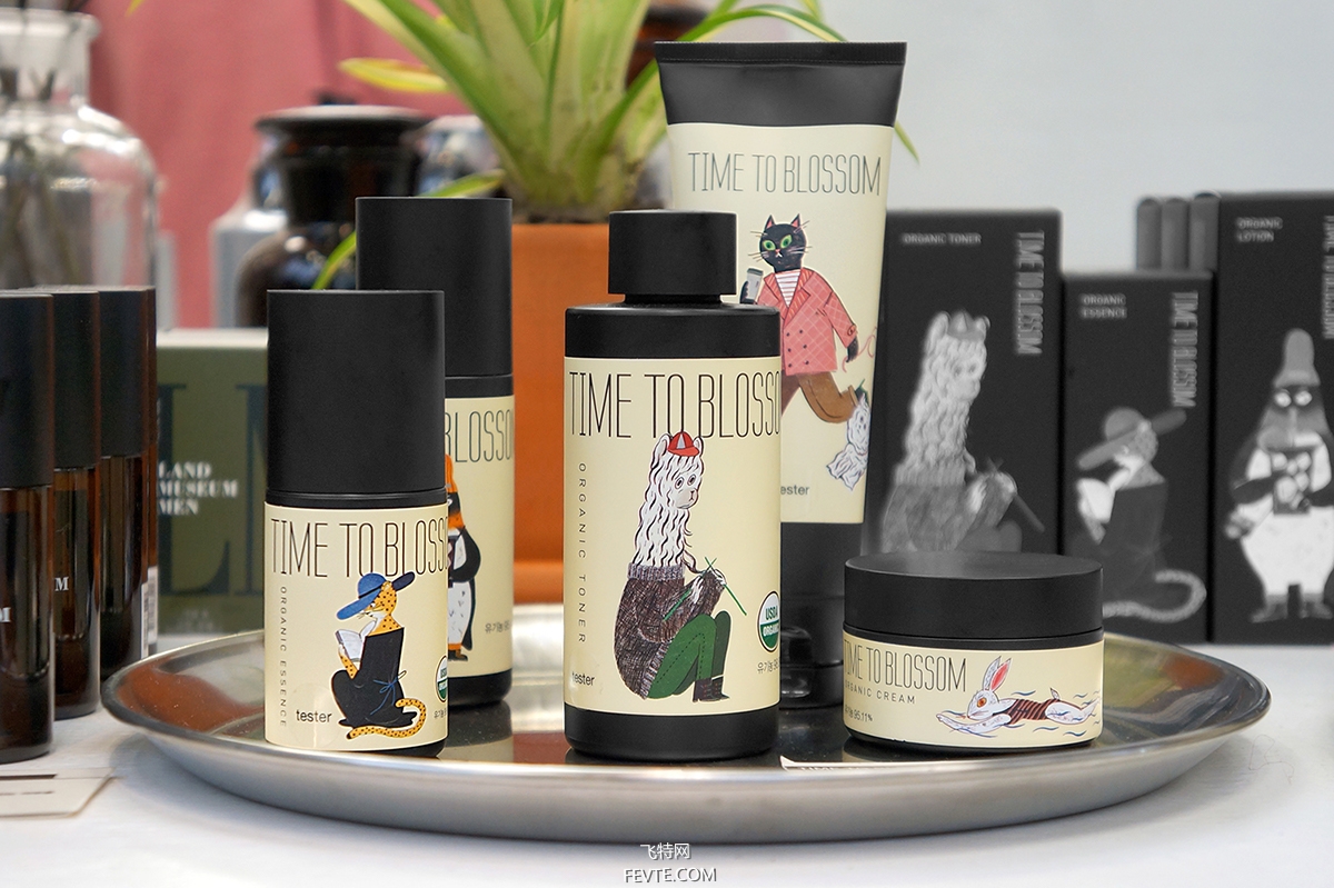 亞克力化妝品瓶子生產(chǎn)廠家告訴你，聚酯塑料PET瓶的開(kāi)發(fā)與應(yīng)用