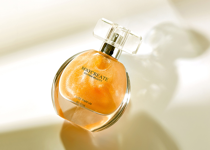 產(chǎn)香水后起直追？香水品類里能誕生一個(gè)完美日記嗎？