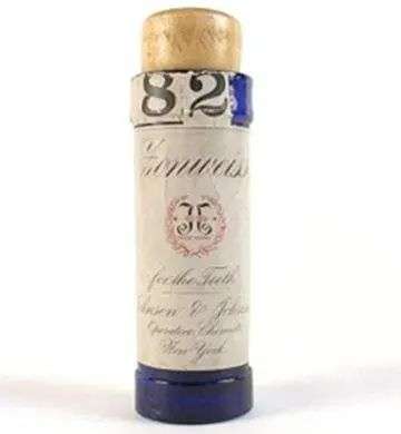 再也不用「擠牙膏」，高露潔換上的「潤滑劑」包裝，讓牙膏從此一滴不剩