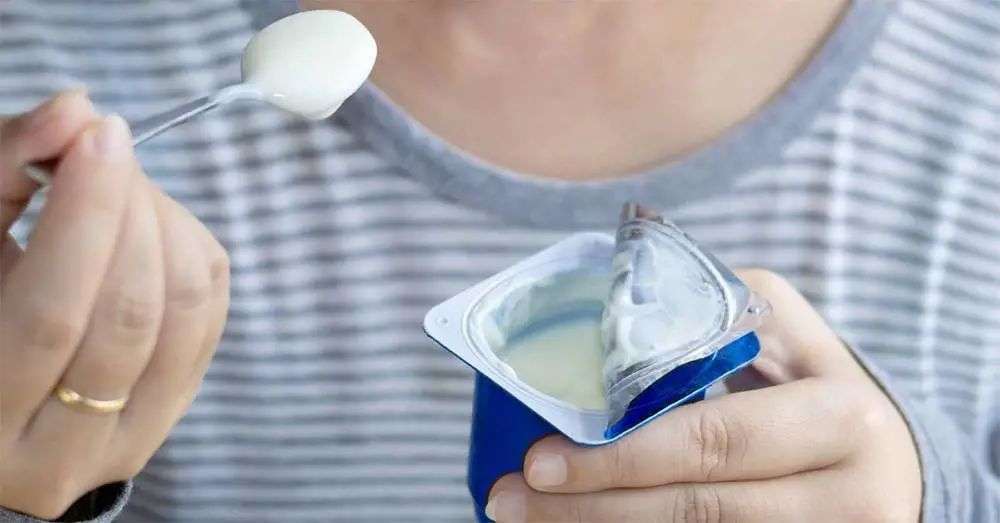 再也不用「擠牙膏」，高露潔換上的「潤滑劑」包裝，讓牙膏從此一滴不剩