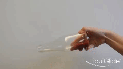 再也不用「擠牙膏」，高露潔換上的「潤滑劑」包裝，讓牙膏從此一滴不剩